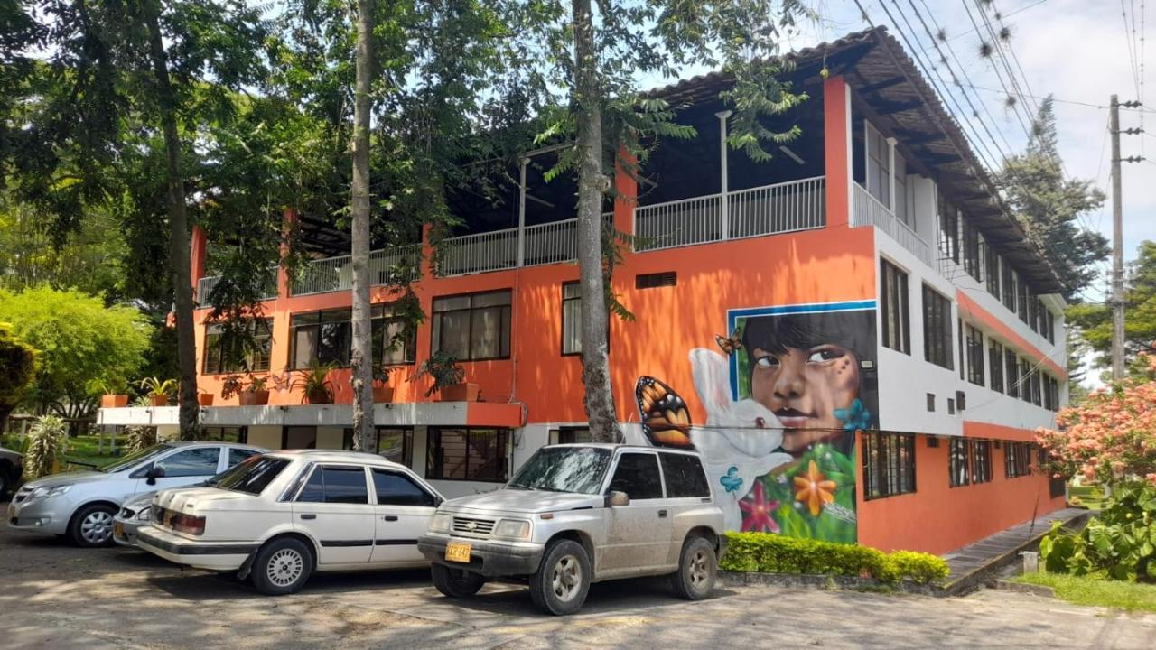 בוגה Imca Hotel מראה חיצוני תמונה